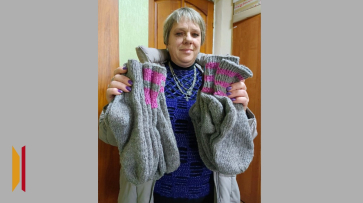 Хохольские волонтеры связали носки для участников СВО