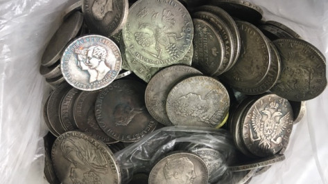 В Воронеже ищут смошенничавшего со старинными монетами продавца