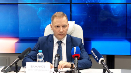 Мошенники создали фейк воронежского министра ЖКХ Евгения Бажанова