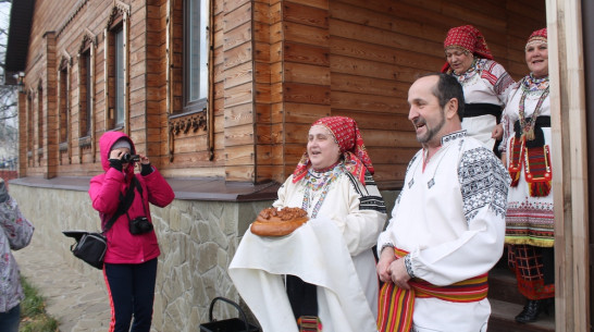 «Тропами хохольских родников» прошли воронежские туроператоры