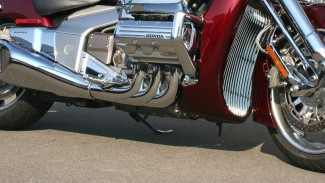 Молодая женщина погибла под колесами мотоцикла в Северном микрорайоне Воронежа