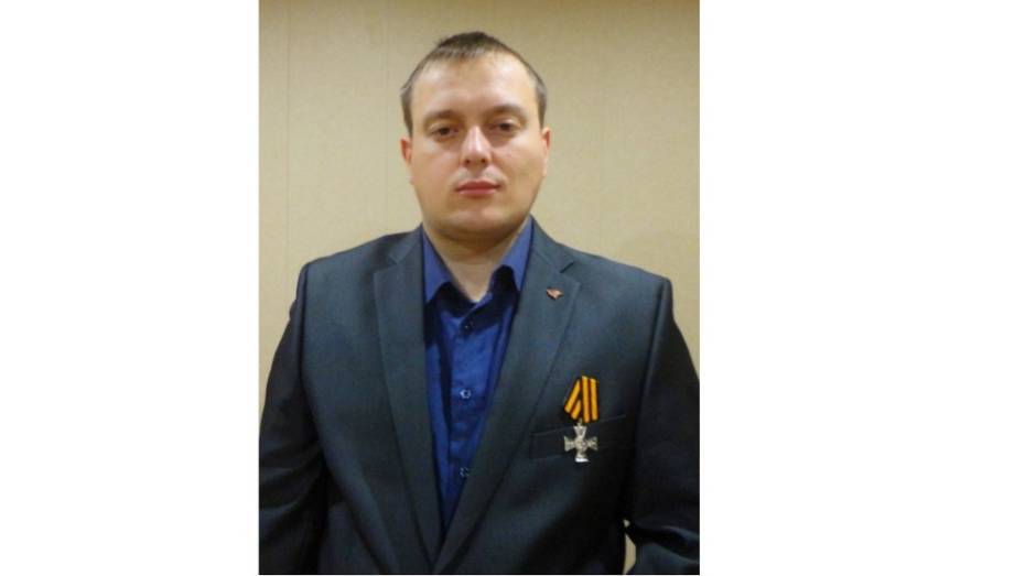 Семилукский активист получил юбилейный крест общественного комитета