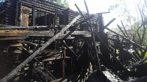 Воронежец по неосторожности спалил дом знакомой в Отрожке