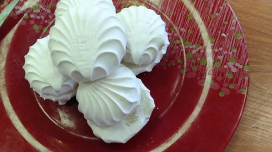 Воронежская кондитерская фабрика расширит ассортимент вафель и зефира