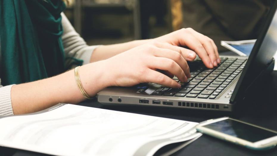 Опрос: большинство жителей Воронежа тратят вознаграждение от подработки на семью