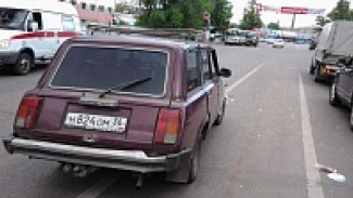 В Сети появилось ВИДЕО ДТП с пешеходом на проспекте Труда в Воронеже