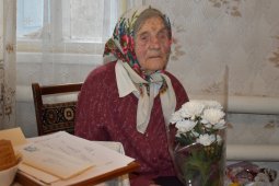 «Сказала соседкам: будем ходить – это полезно». Жительница Воронежской области – о своем вековом юбилее, жизненных испытаниях и правилах долголетия