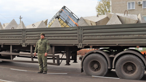 Из Лисок в зону СВО за один день отправили две партии гуманитарного груза