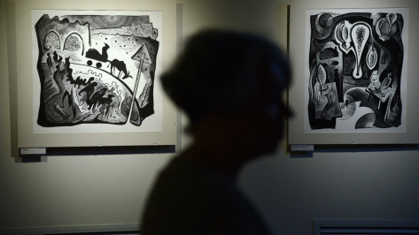В музее Крамского открылась выставка гравюр о Воронеже и Марокко