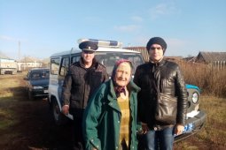Забредшую в непроходимую местность воронежскую старушку спасли полицейские