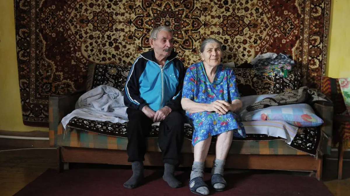 Старо 65. Люди старше 65 лет. Пенсионер 65 лет. Пенсионер 65 лет. Валентине ивановне ермаковой - гениальному автору ёлочных игрушек,.