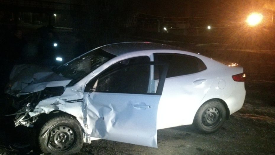 В Воронеже погибла девушка при столкновении Hyundai и Kia