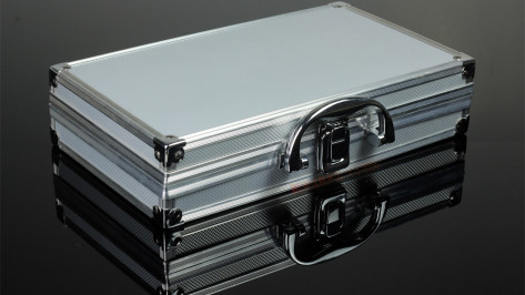 Воронежец вооружился перцовым баллончиком и пытался украсть портфель директора компании