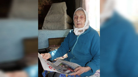 «Могу сама макароны отварить или яичницу пожарить». Как живет 102-летняя Анисья Сергеева из воронежского села Верхняя Тишанка