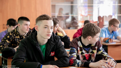 В Воронежской области сели за парты 983 школьника из ЛДНР