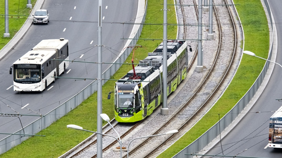 Германия 2025 год. Трамвай Чижик в Санкт-Петербурге. Чижик трамвай в Питере. Чижик трамвай депо. Скоростной трамвай.