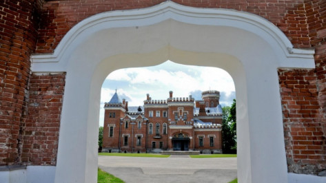 На реставрацию дворца Ольденбургских под Воронежем потратят еще до 35 млн рублей