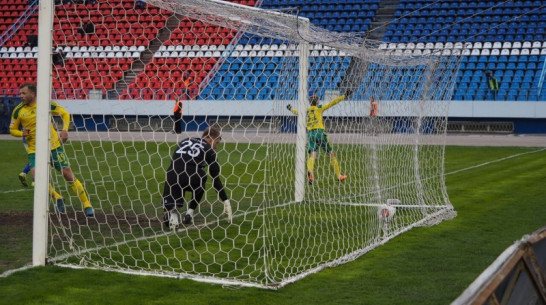 Воронежский «Факел» уступил в битве аутсайдеров