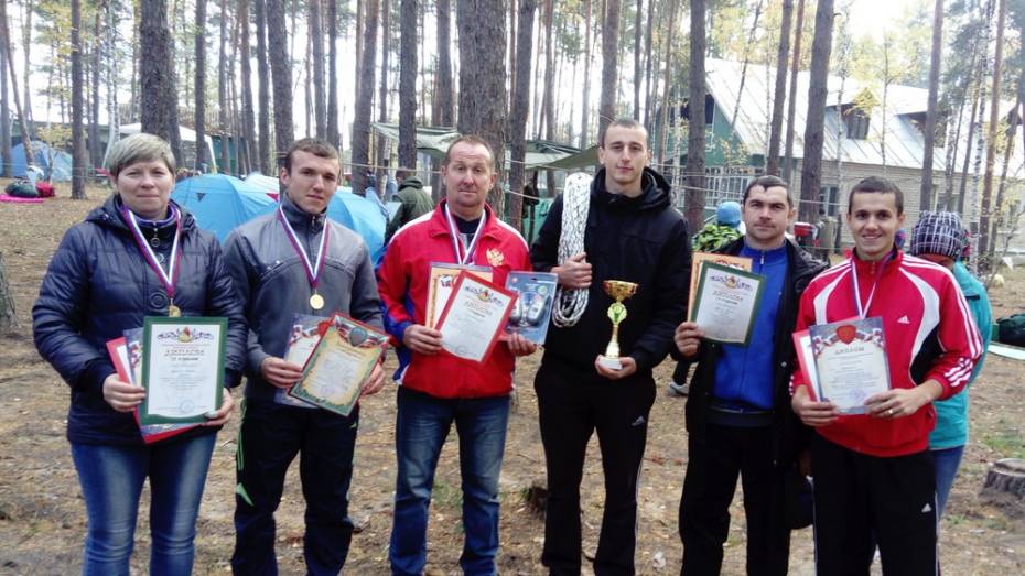 Подгоренские физруки победили в областном конкурсе по спортивному туризму
