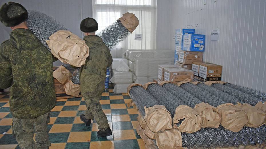 Лискинцы передали пехотинцам гуманитарный груз на 1,3 млн рублей