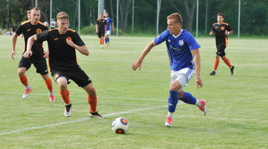 Воронежский «Факел» расстался с курским футболистом