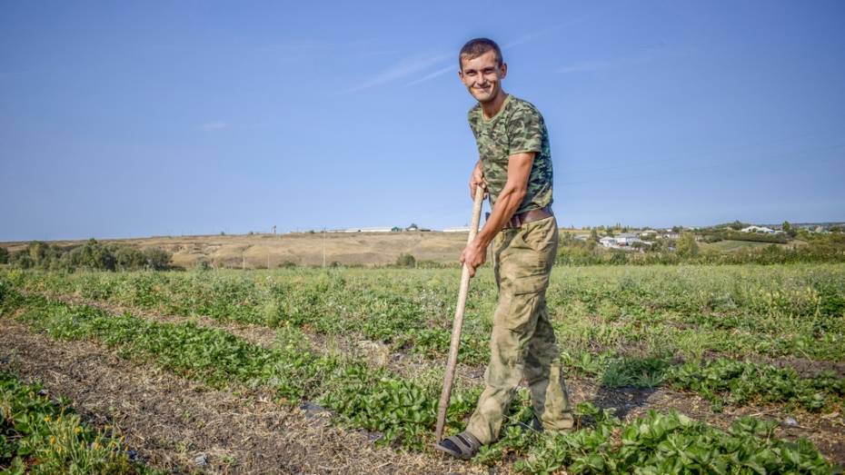 Лискинский фермер получил грант «Агростартап» в размере 4 млн рублей