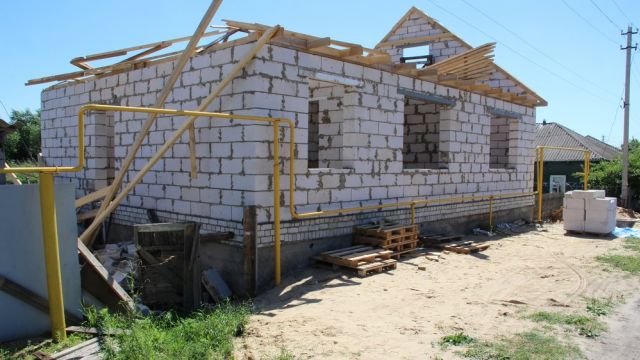 В Лисках внезапный ураган унес жизни 2 человек