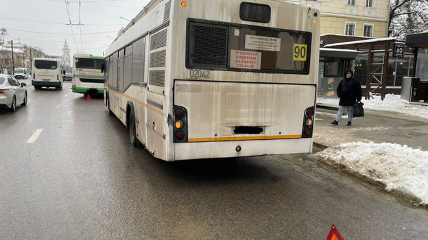 В центре Воронежа столкнулись 2 маршрутных автобуса