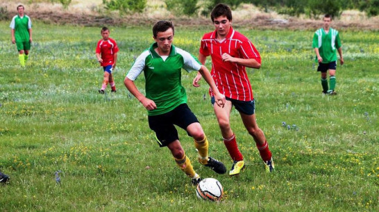 В Верхнемамонском районе определили лучшую школьную футбольную команду