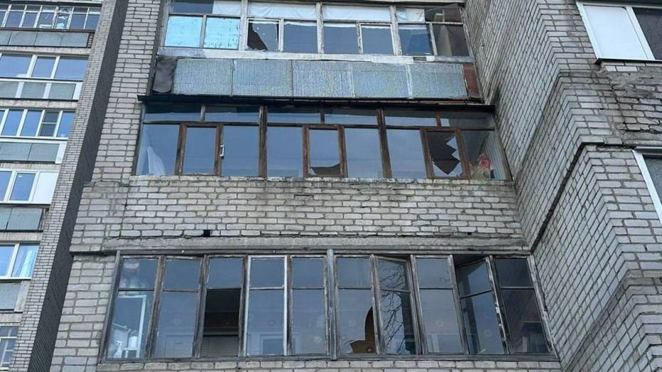Два жилых дома пострадали в Воронеже в результате атаки БПЛА