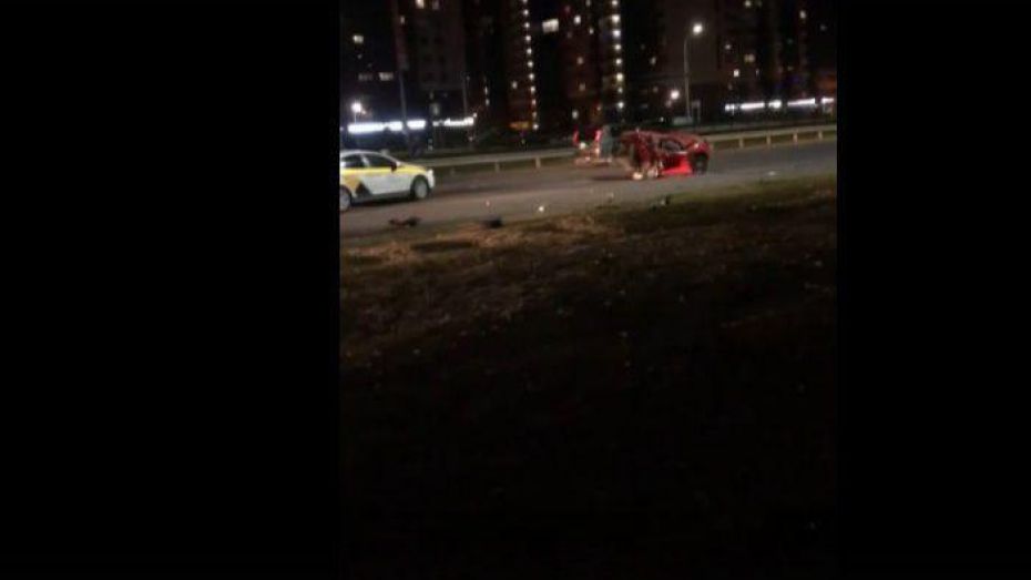 Видео: массовое ДТП с участием 5 машин случилось в Воронеже