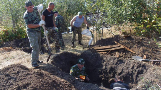 В верхнемамонском селе поисковики эксгумировали останки убитого белоказаками селянина