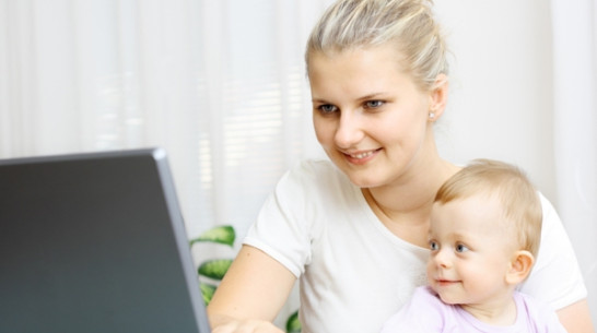 Труднее всего найти работу в Воронежской области молодым мамам 