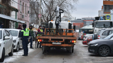 В Воронеже эвакуировали 108 автомобилей с закрытыми или снятыми госномерами