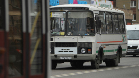 Воронежский мэр потребовал вывести ПАЗы с городских маршрутов