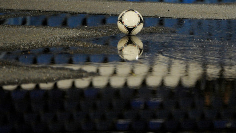 Град прервал игру молодежки «Факела» и белгородского «Энергомаша»