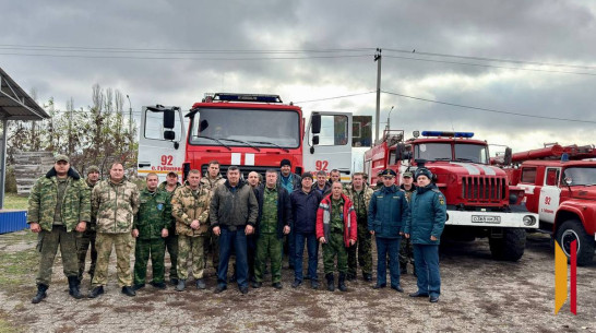 Новую пожарную машину получили спасатели из семилукского села Губарево