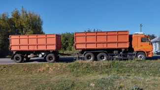 В Воронежской области 71-летний мужчина на мопеде врезался в КамАЗ и погиб