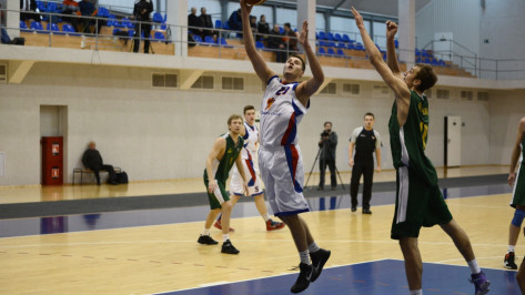 Воронежские баскетболисты проиграли второй матч «Русичам»