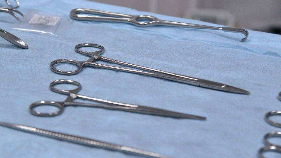 Воронежские хирурги провели уникальную операцию на позвоночнике