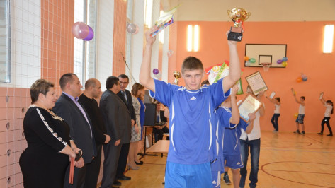 В сельской школе Кантемировского района открыли спортзал