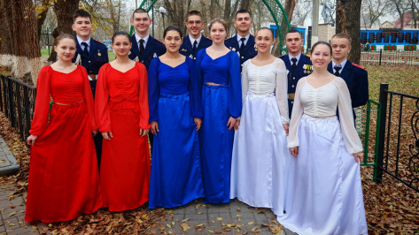 Верхнемамонские танцоры выступят на благотворительном кадетском балу в Москве