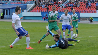 Воронежский «Факел» одолел лискинский «Локомотив»