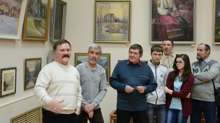 В Острогожском музее открылась выставка картин Александра Горешнева