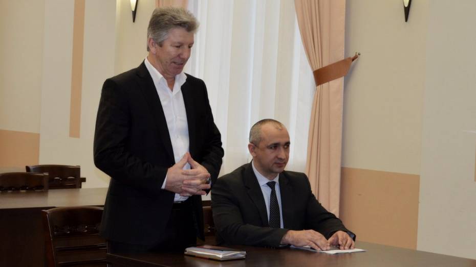 Алексей Гирчев сохранил должность главы администрации Семилук