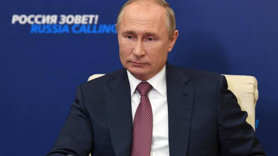 Путин утвердил кадровые перестановки в правительстве