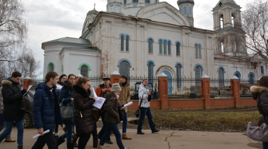 Студенты ВГАСУ присмотрелись к кантемировским паркам