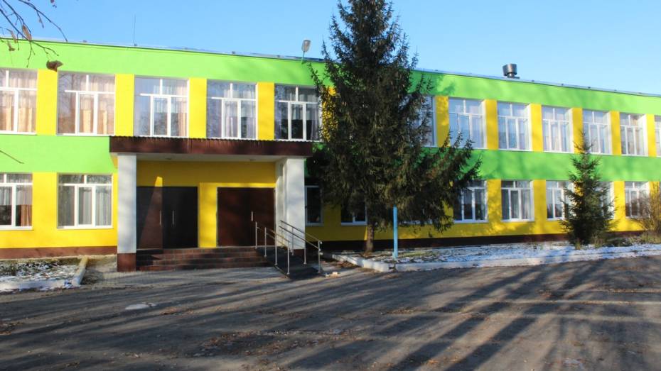 В хохольском селе завершили капитальный ремонт школы