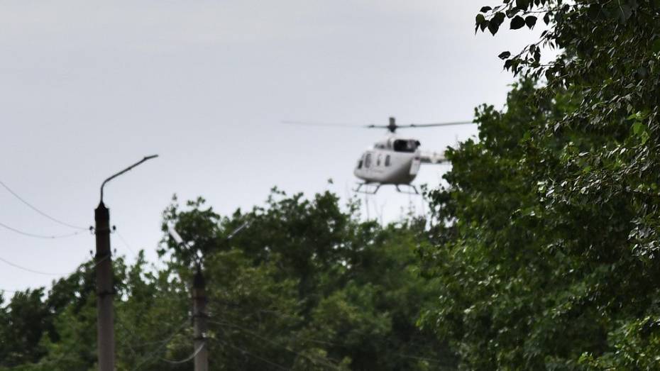 Пострадавшего при пожаре бутурлиновского пенсионера доставили вертолетом в ожоговый центр