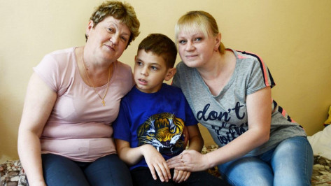 У прооперированного 10-летнего Миши Фролова из Семилук прижились донорские клетки